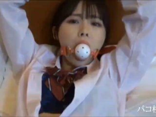 借你俩胆双飞姐妹花，内射其中一位。